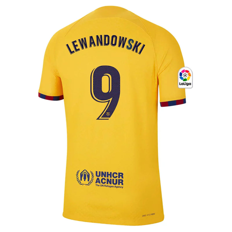 Camiseta Robert Lewandowski Barcelona 22/23 Versión del Jugador Senyera IV (Fourth) - Hombre